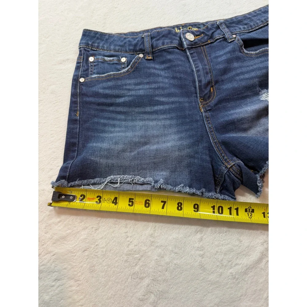 Indigo Rein Denim Shorts Womens 15/31 Blue Good Distressed Raw Hem RR3578C13TI